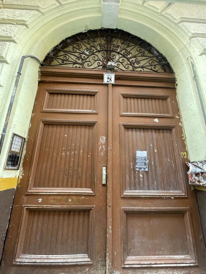 The Heart Of Budapest Hostel Exterior photo