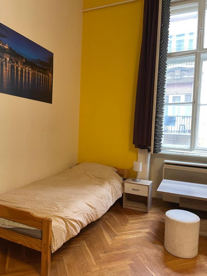 The Heart Of Budapest Hostel Exterior photo